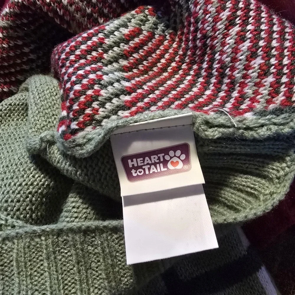 Heart To Tail Dog Knit Sweaters LG Plaid Set of 2 Red Green Winter Warm Walk